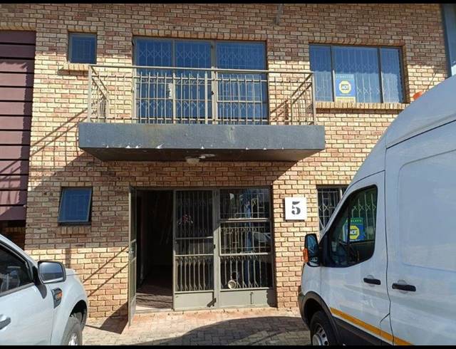 INDUSTRIAL PROPERTY TO RENT IN STORMILL